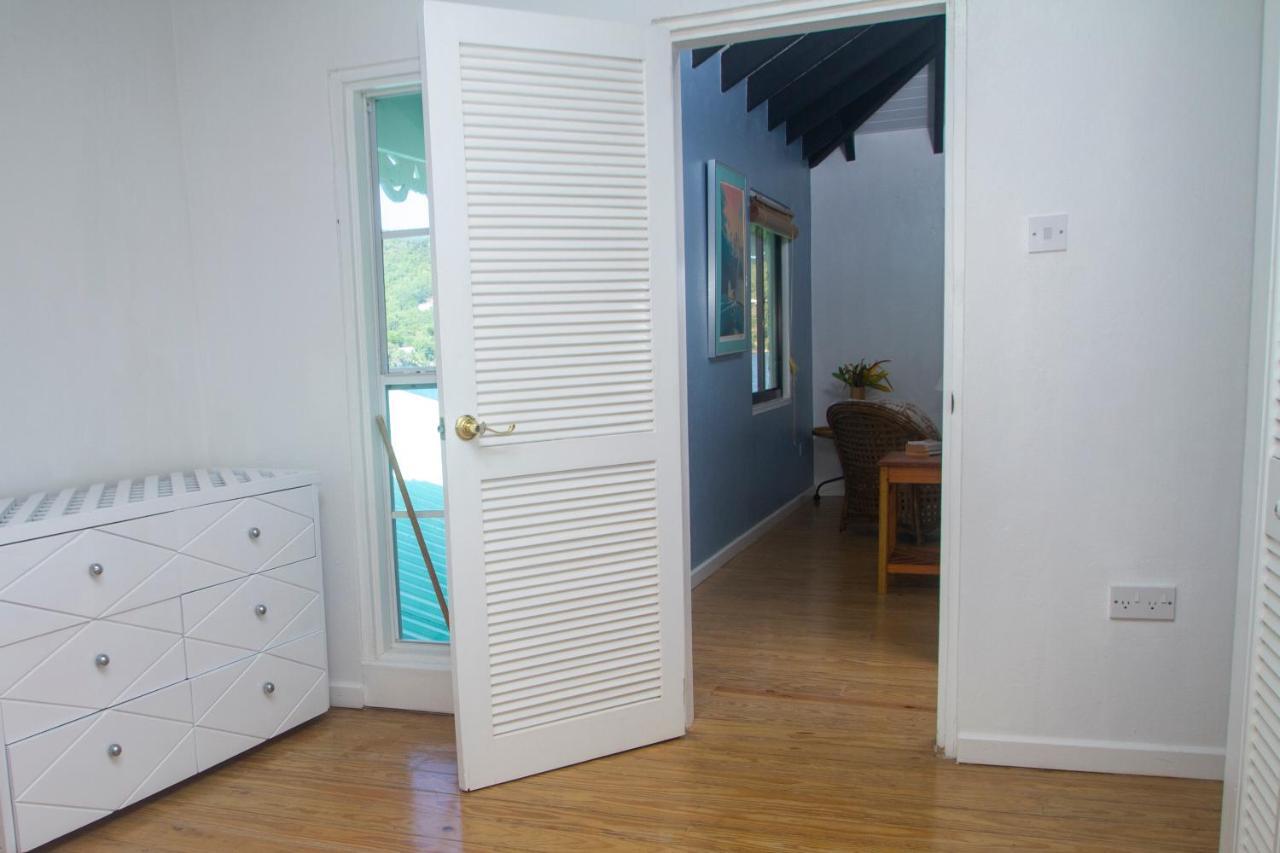 Bequia Beachfront Villa Hotel Friendship Exterior photo