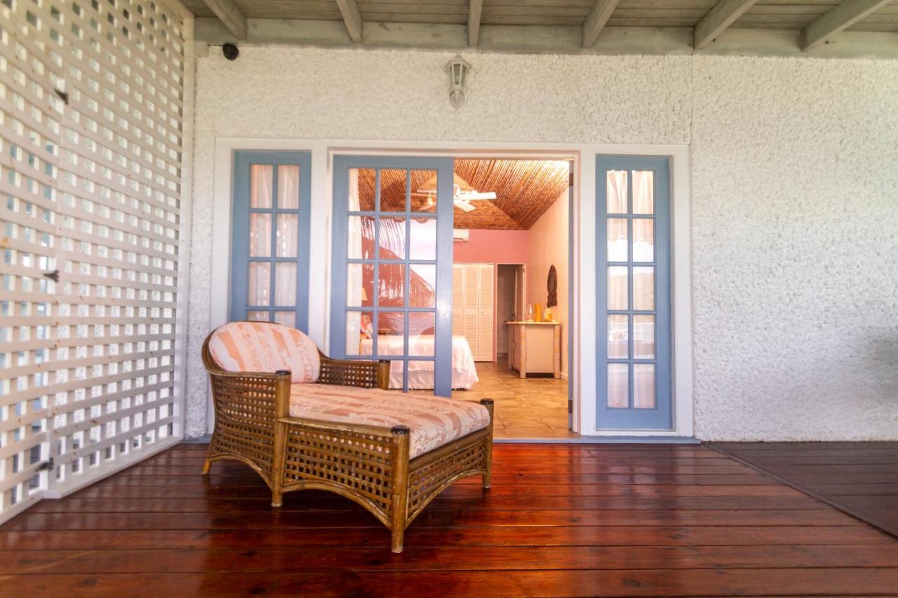 Bequia Beachfront Villa Hotel Friendship Exterior photo
